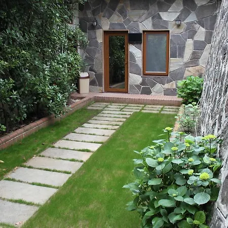 Villa Blue & Green Gursoy *